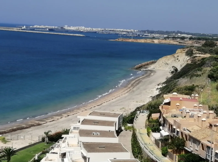 Playa de Fuentebravía, , Spain
